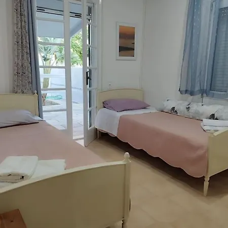 Rania 's House, Next To The Beach. * Αμουδάρα