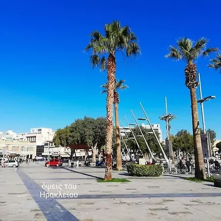 Rania 's House, Next To The Beach. Αμουδάρα